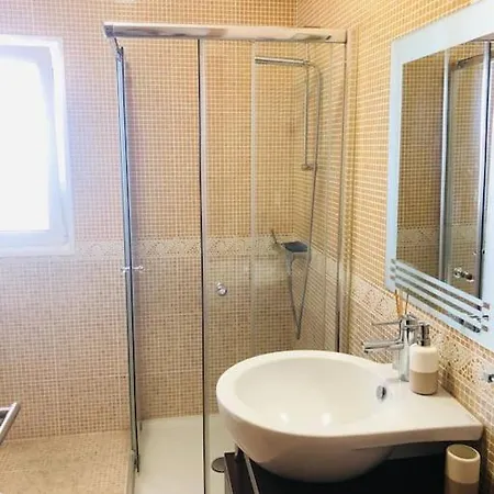 Dar Arrifana- Stylish 4-bedroom -ocean Views *