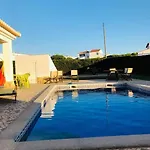 Dar Arrifana- Stylish 4-bedroom -ocean Views 阿尔热祖尔